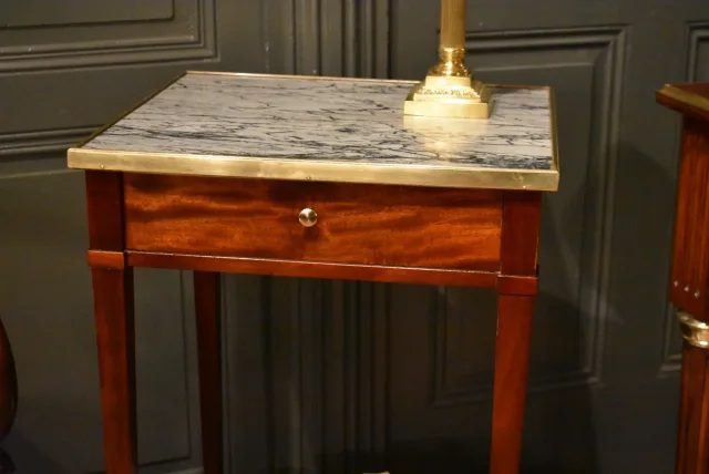 Table d'appoint en acajou
