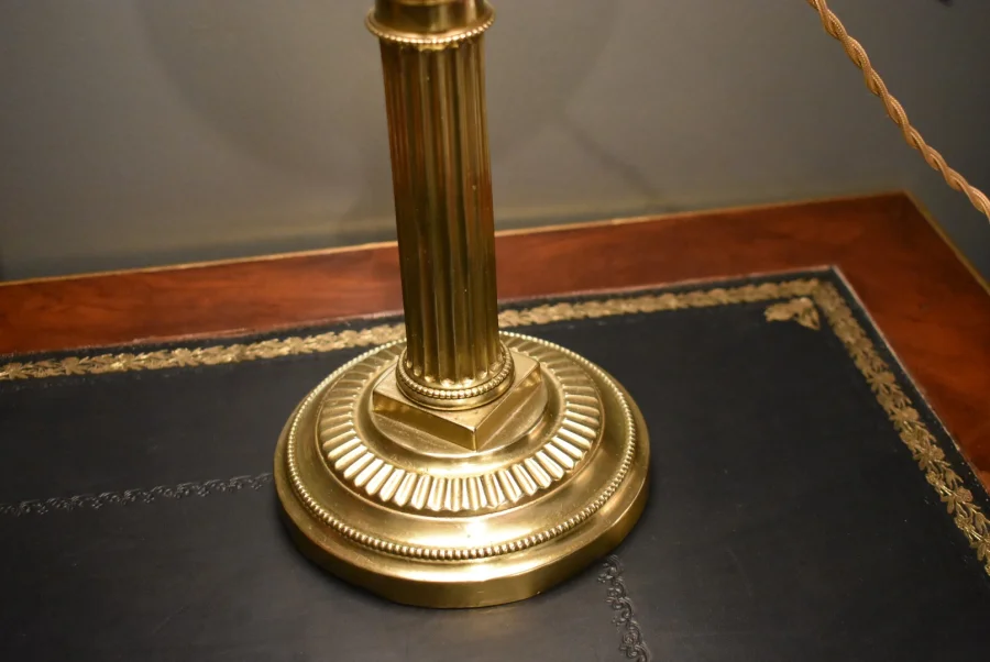 Lampe de style Louis XVI