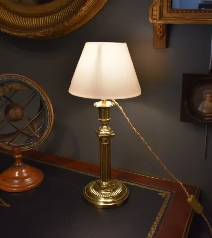 Lampe de style Louis XVI
