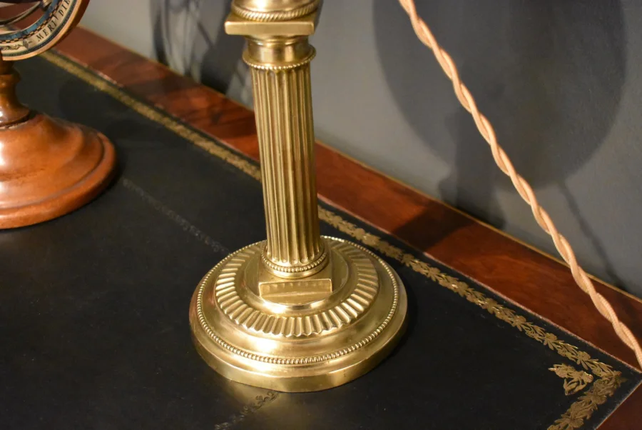 Lampe de style Louis XVI