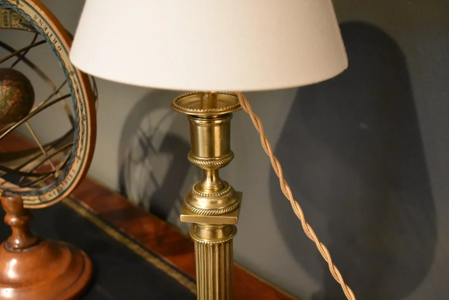 Lampe de style Louis XVI