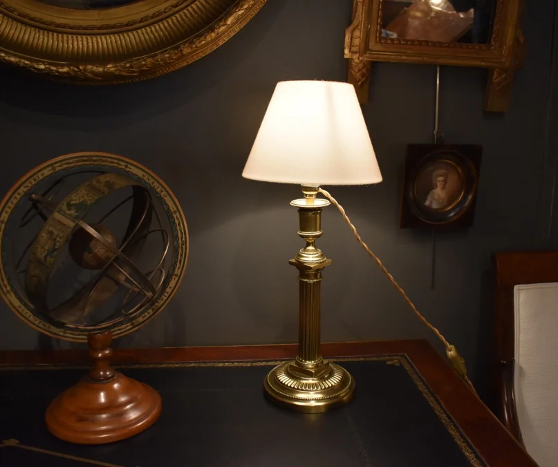 Lampe de style Louis XVI