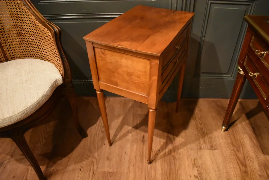 Chevet en merisier Directoire