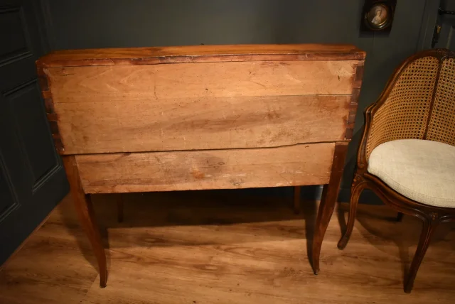 Bureau de pente de style Louis XV