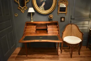 Bureau de pente de style Louis XV