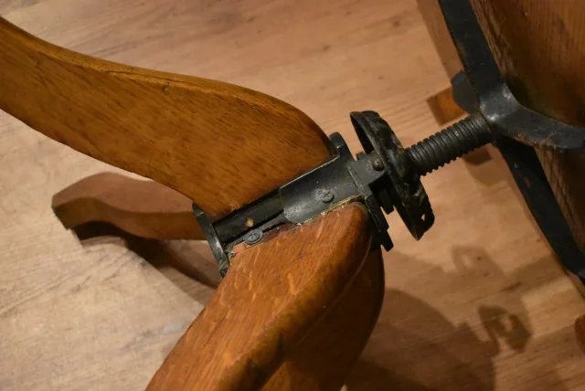 Fauteuil de bureau en chêne