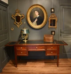 Grand bureau plat de style Louis XVI