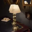 Paire de grandes lampes en bronze