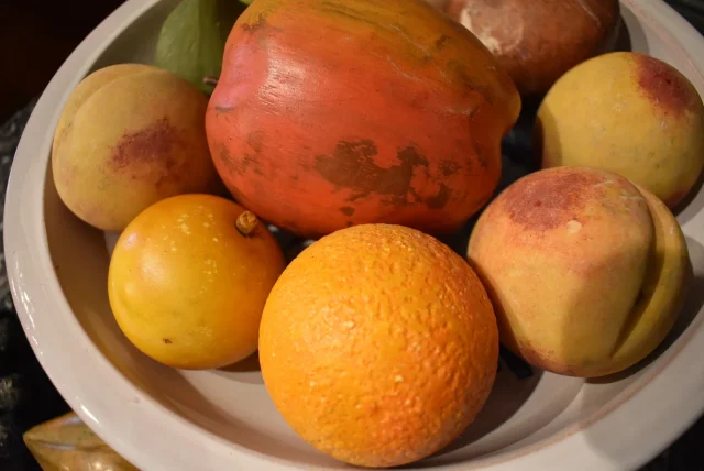 Coupe de fruits en trompe l'oeil