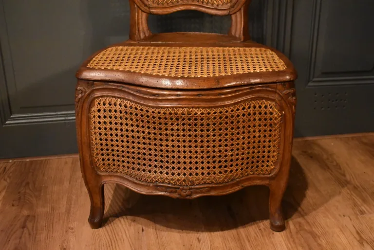 Chaise d'aisance Louis XV, 18ième