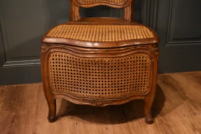 Chaise d'aisance Louis XV, 18ième