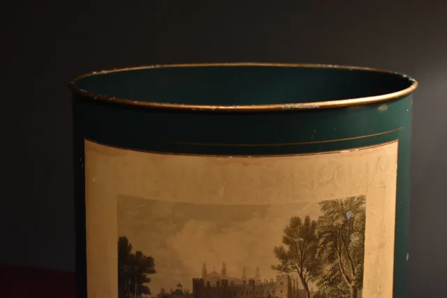 Corbeille à papiers en tôle
