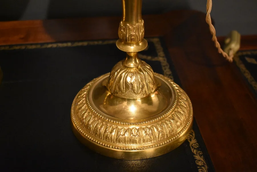 Paire de lampes en bronze doré