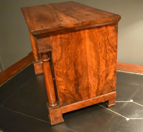 Commode de maitrise Empire