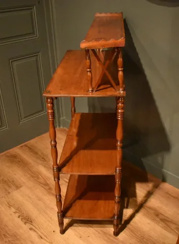 Etagère en acajou