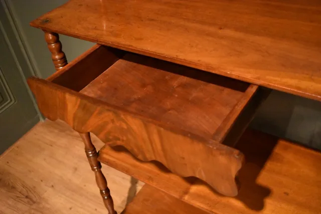 Etagère en acajou
