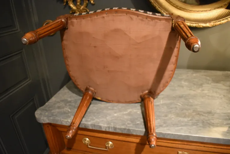 Kinderfauteuil im Louis-XVI-Stil