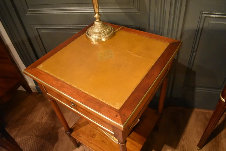 Table d'appoint de Mailfert