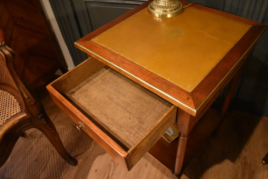Table d'appoint de Mailfert