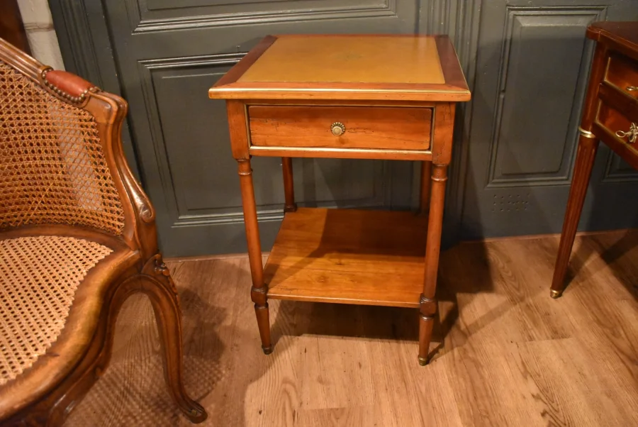 Table d'appoint de Mailfert