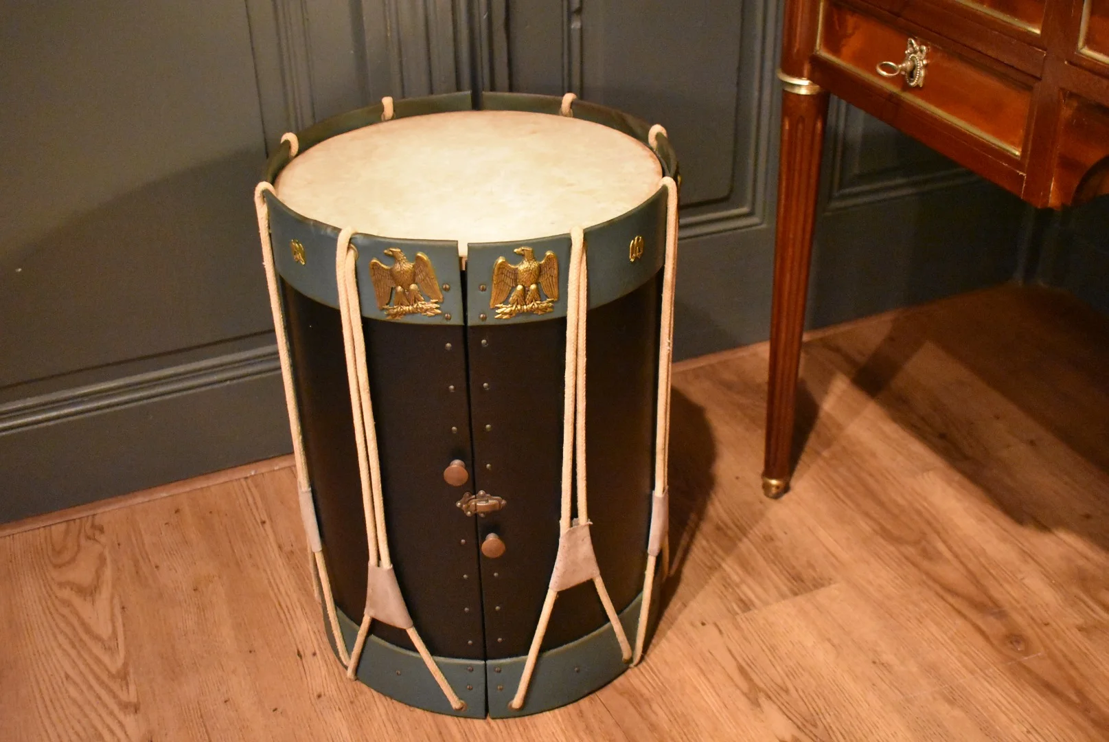 FRANSE EMPIRE STIJL TAMBOUR TAFEL