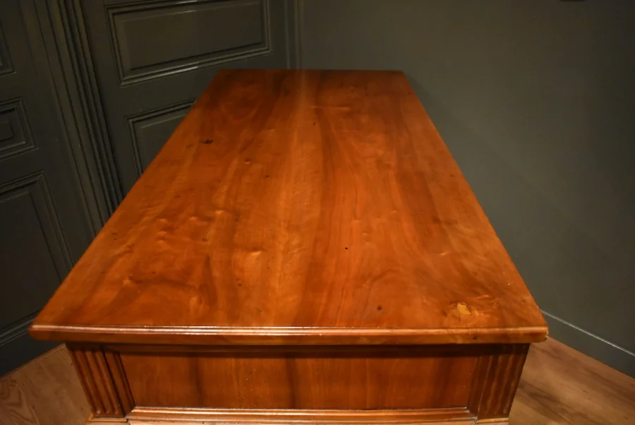 Commode Louis XVI en noyer