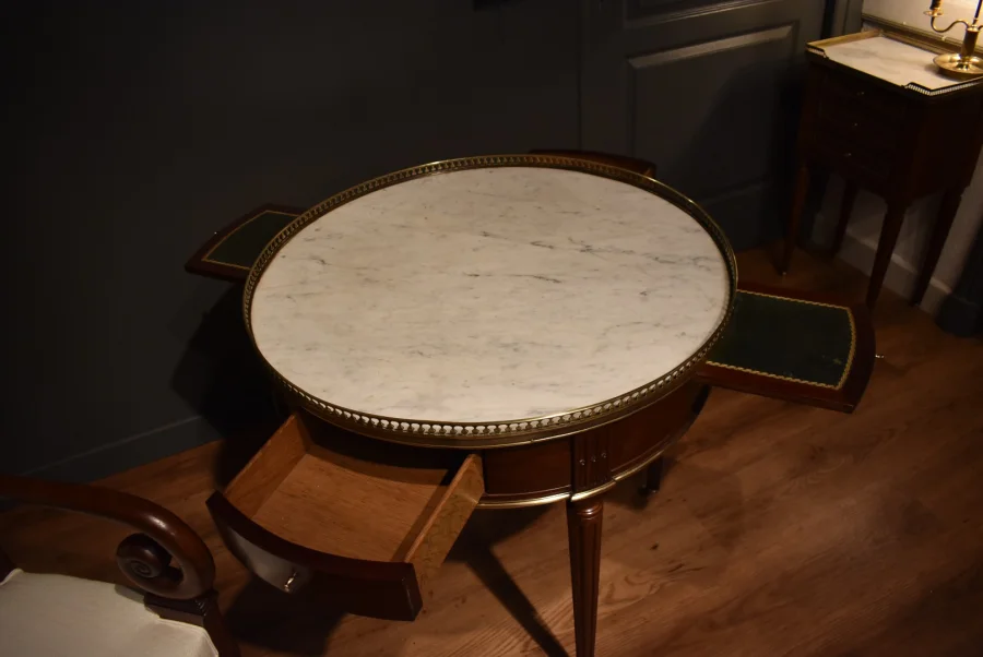 Table bouillotte en acajou