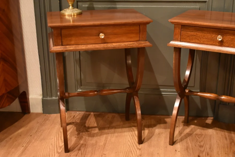 Paire de chevets de style Directoire