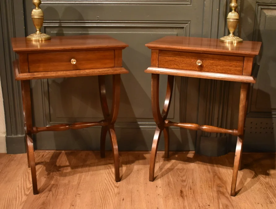Paire de chevets de style Directoire