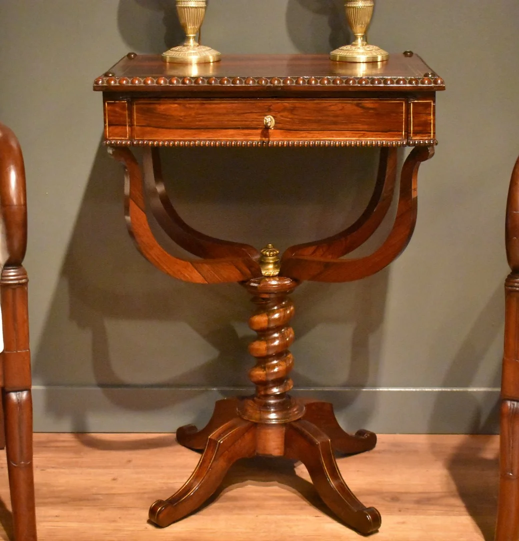 Table d'appoint en palissandre
