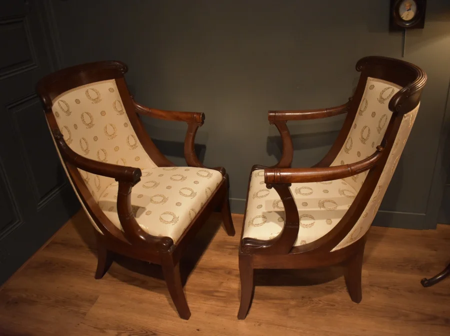 Paire de fauteuils Empire