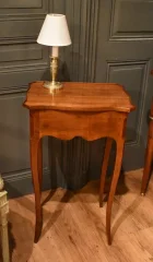 Table d'appoint de style Louis XV