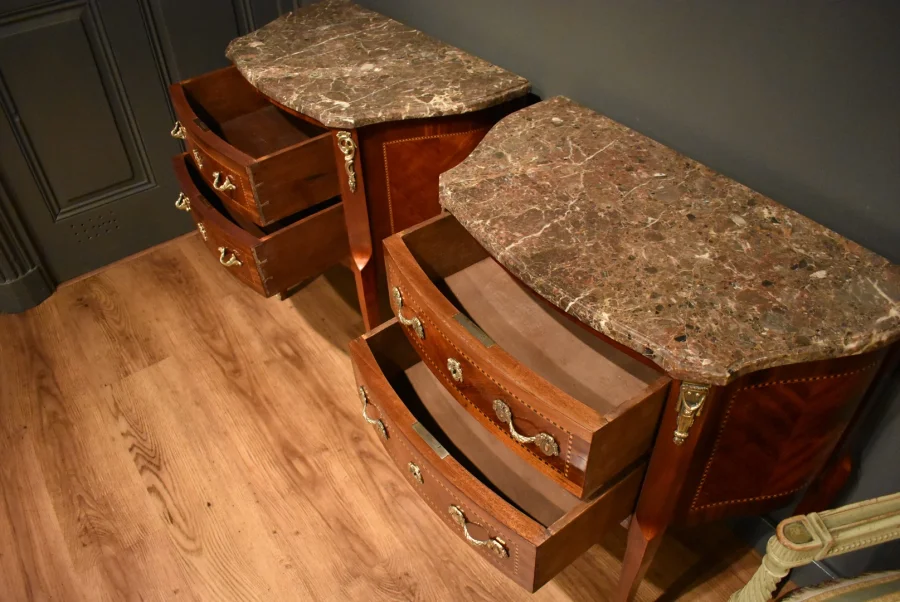 TWO SMALL CHESTS OF DRAWERS