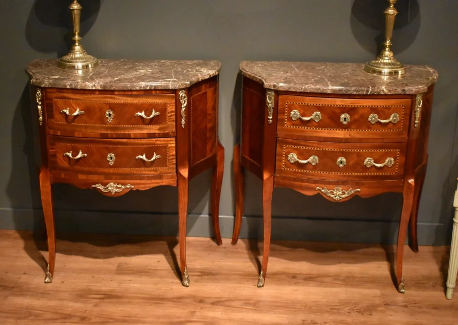 TWO SMALL CHESTS OF DRAWERS