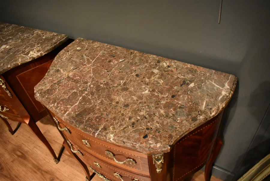 TWO SMALL CHESTS OF DRAWERS