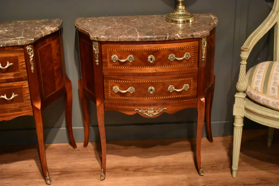 TWO SMALL CHESTS OF DRAWERS