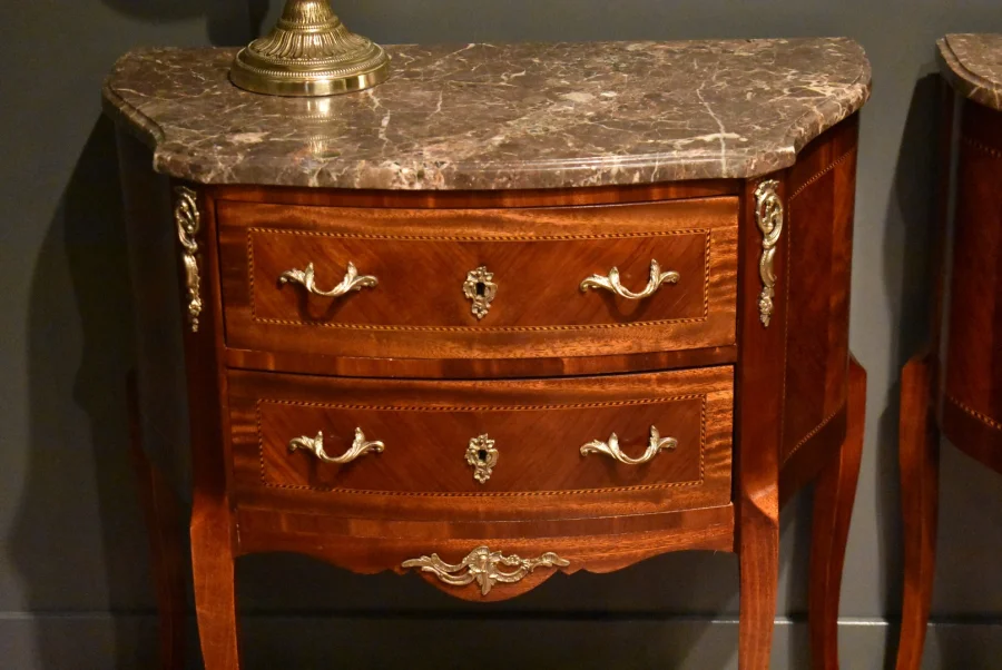 TWO SMALL CHESTS OF DRAWERS