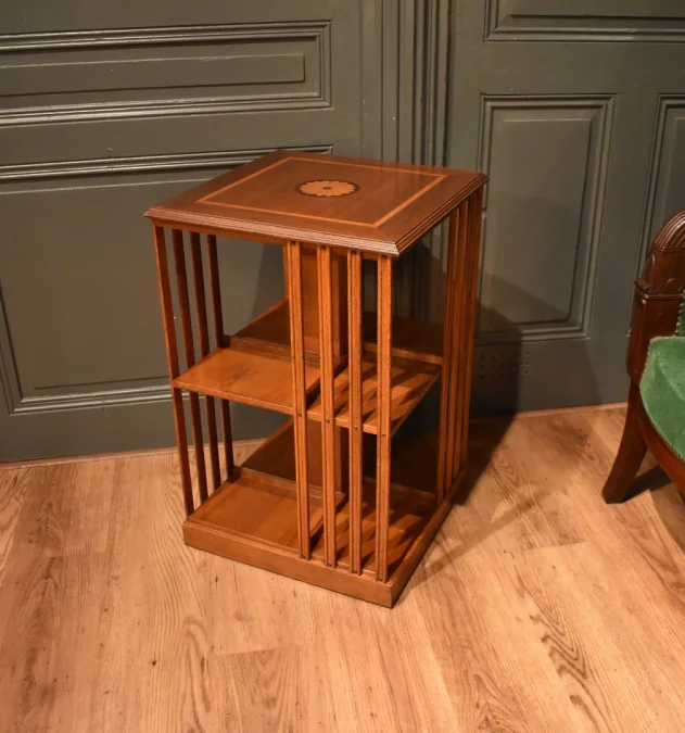 Petite bibliothèque tournante