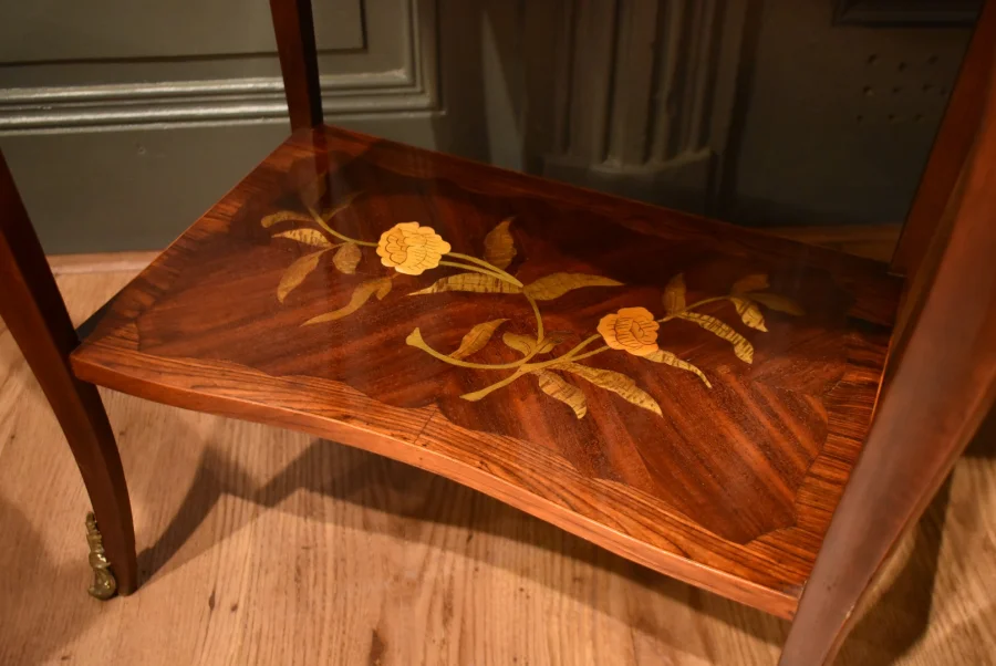 ルイ15世様式のシフォニエールテーブル