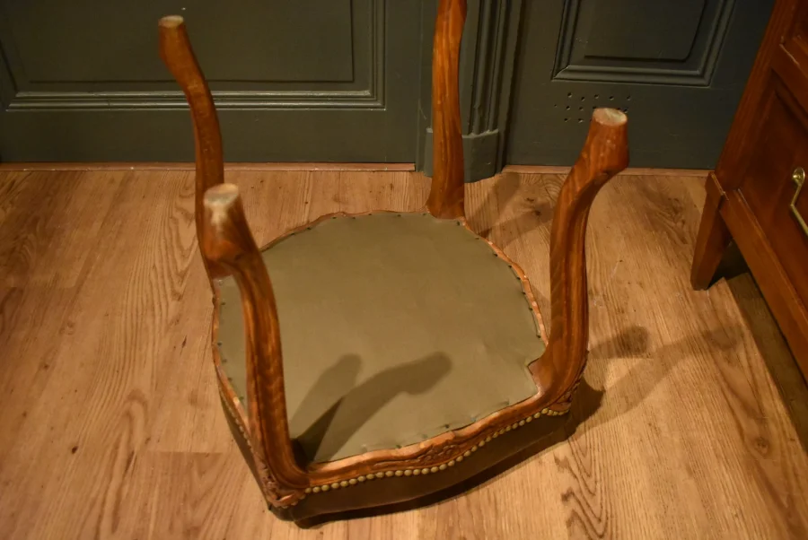 Tabouret de style Louis XV