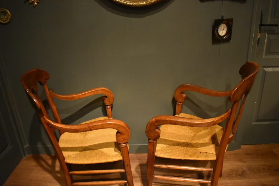 Paire de fauteuils paillés d'époque Restauration