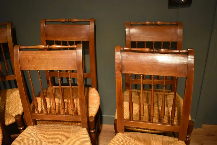 Suite de six chaises Restauration