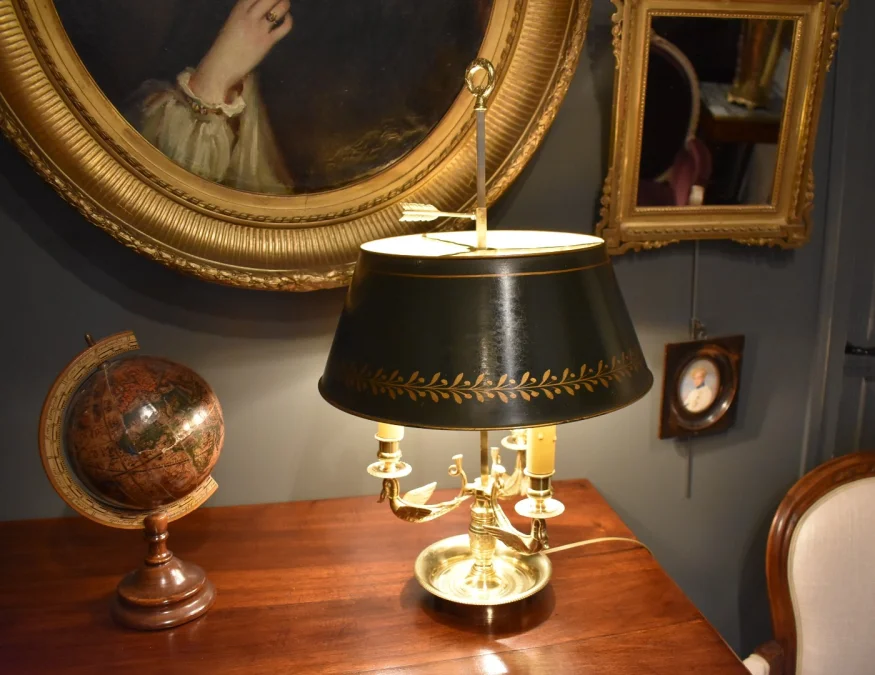 BOUILLOTTE LAMP