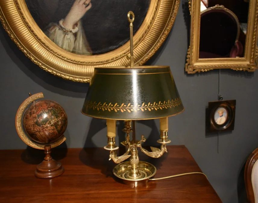 BOUILLOTTE LAMP