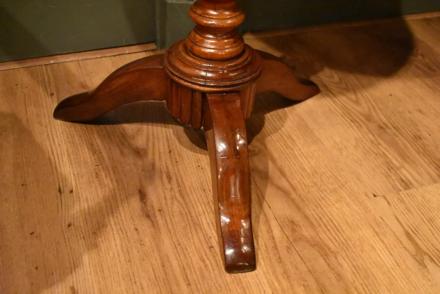 TILT TOP OCCASIONAL TABLE