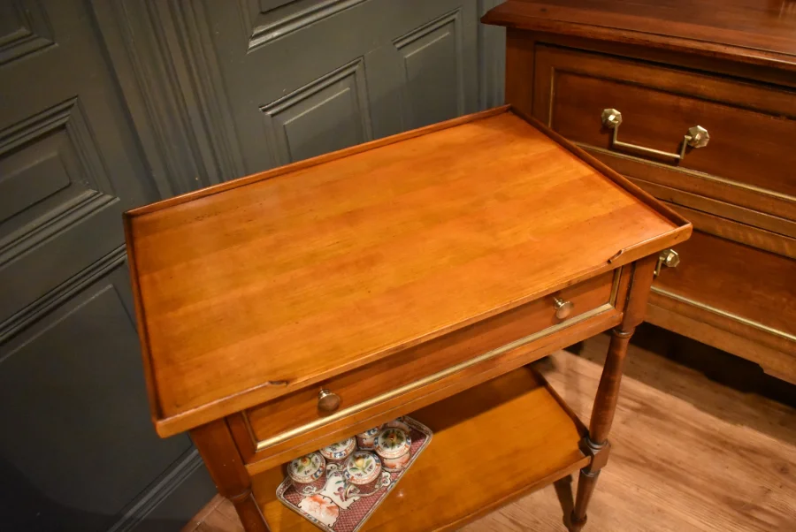 Table d'appoint de style Directoire