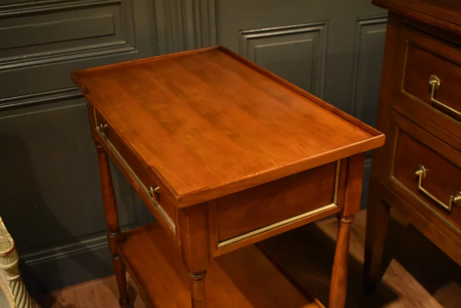 Table d'appoint de style Directoire