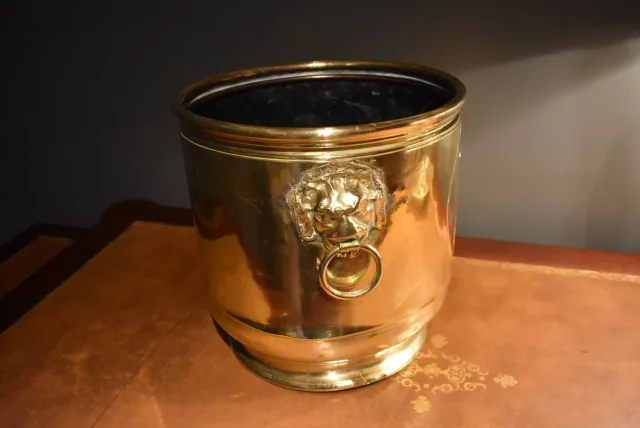 Cache pot en laiton