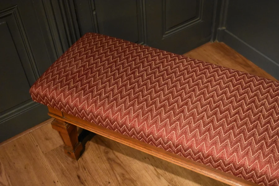 Grande banquette de style Louis XIV