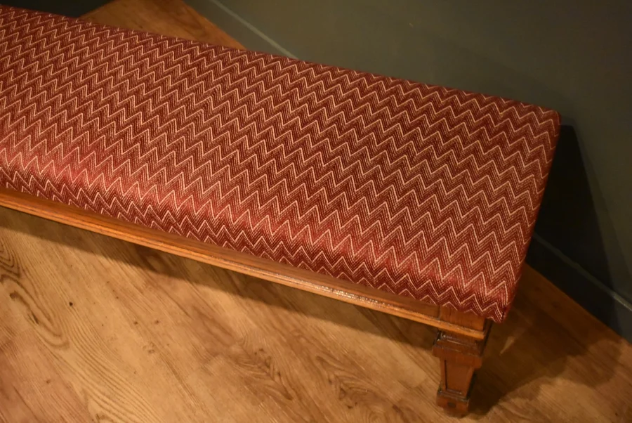 Grande banquette de style Louis XIV